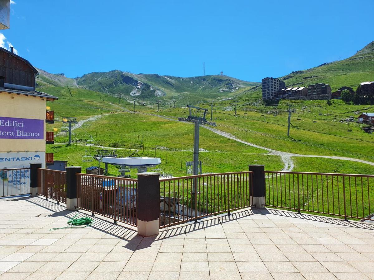 Apartamentos Grifovacances Tres Estrelles Club Pas De La Casa Dış mekan fotoğraf