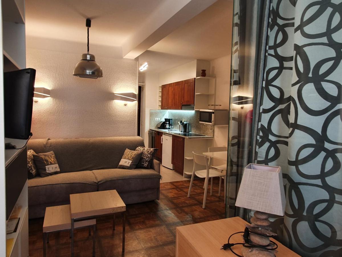 Apartamentos Grifovacances Tres Estrelles Club Pas De La Casa Dış mekan fotoğraf